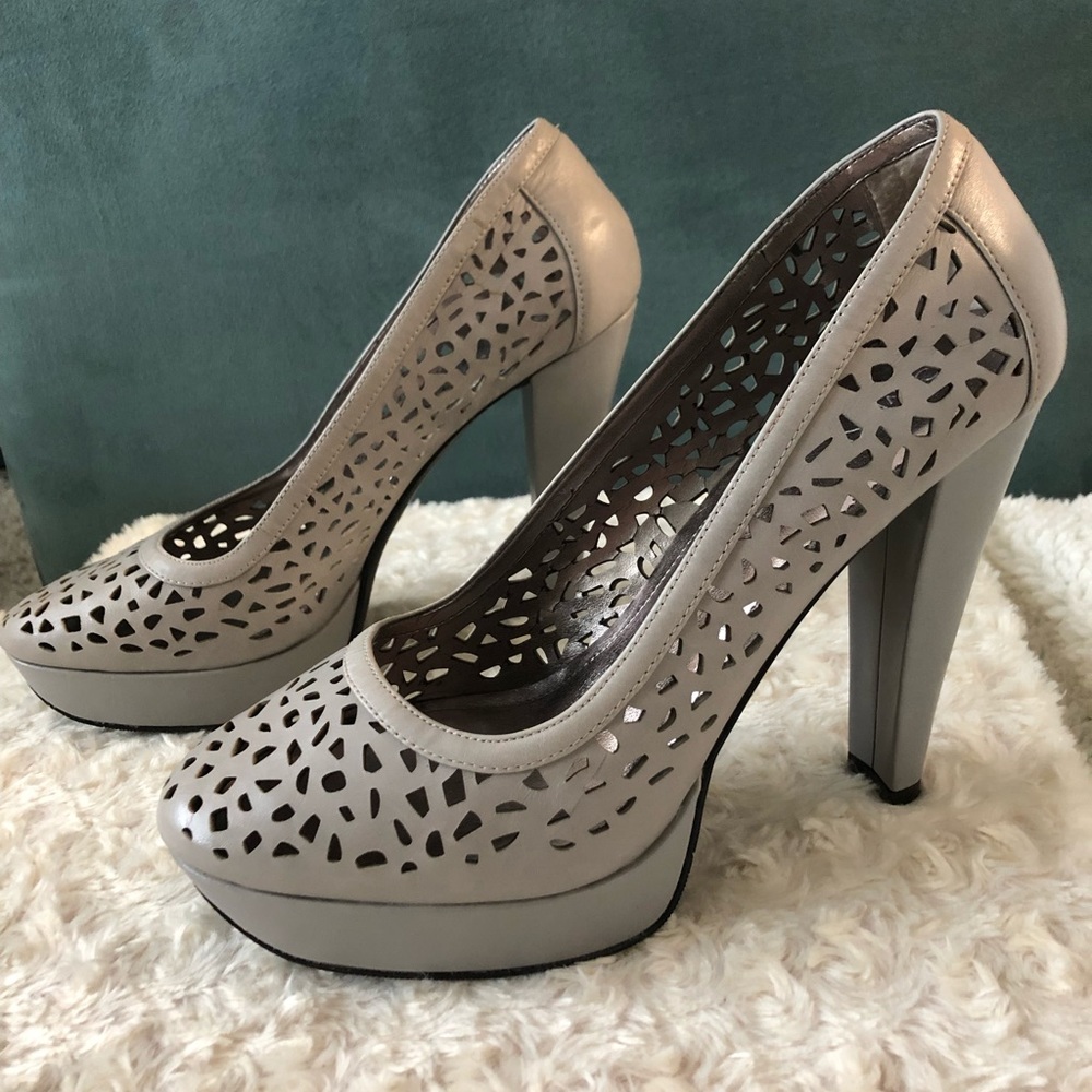 EUC Calvin Klein Christine Platform Heels